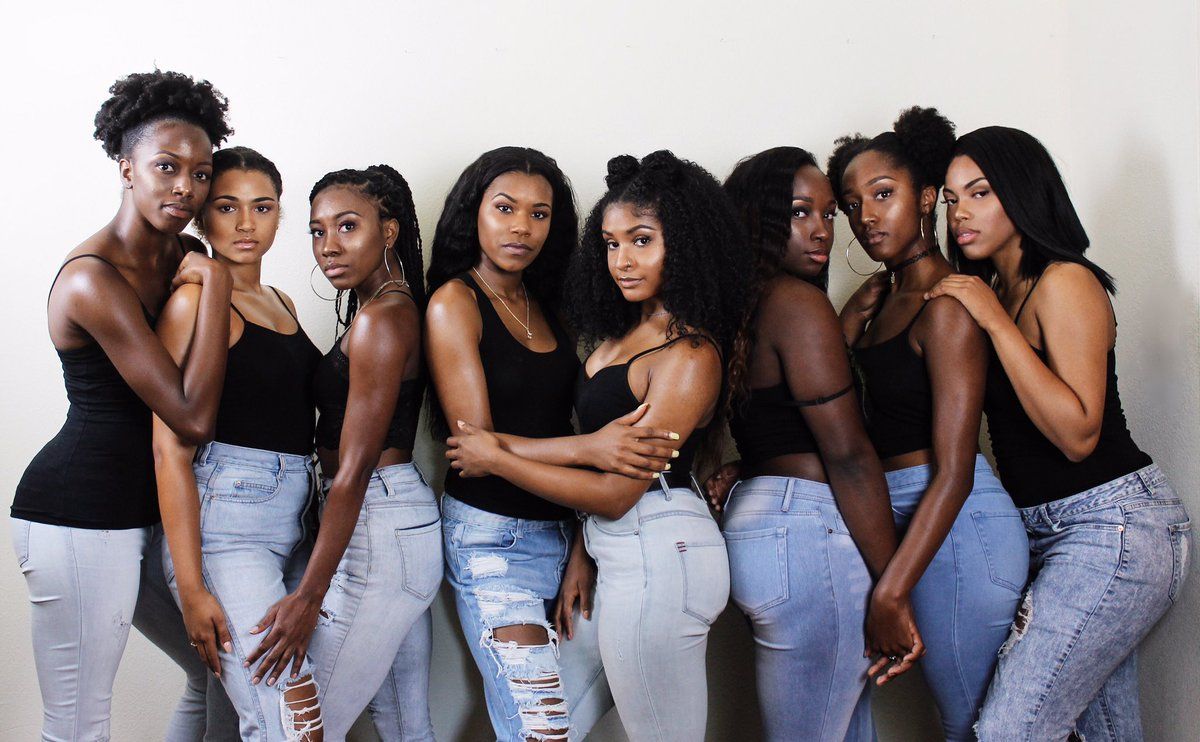 You are currently viewing Showcasing Diversity: Celebrating Models of All Shapes, Sizes, and Backgrounds